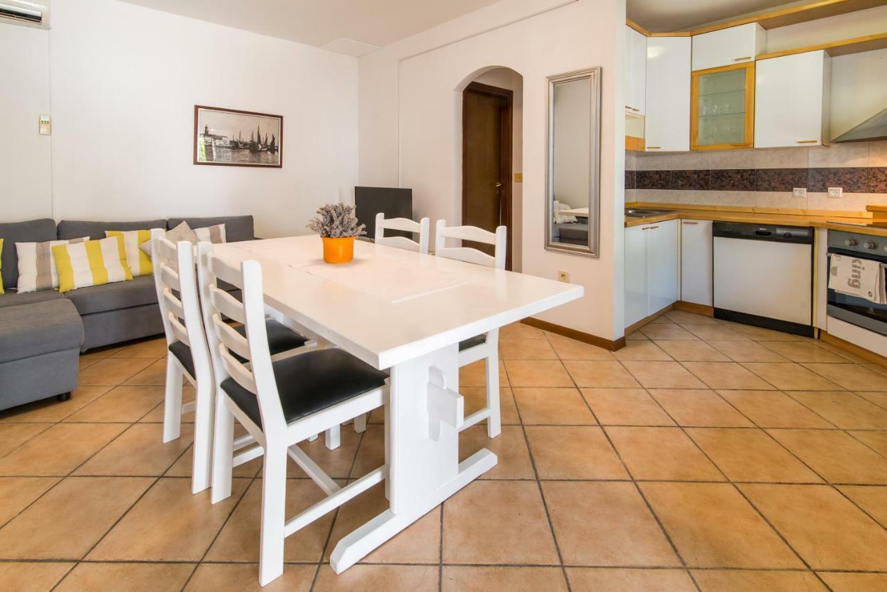 Apartman Babic Krk Town Exteriör bild